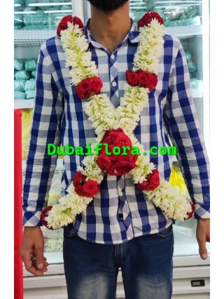 Baddi with tube roses and baby rose 
