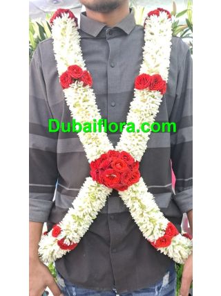 Baddi with tube roses and baby roses 
